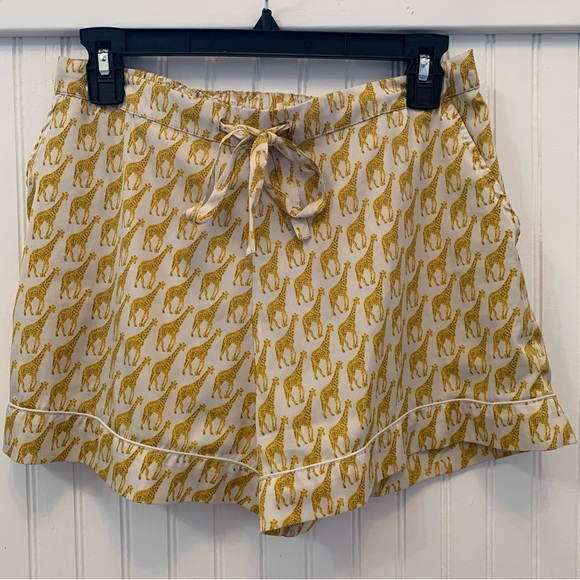 Isaac Mizrahi Giraffe Print Pajama Set - Picture 6 of 13